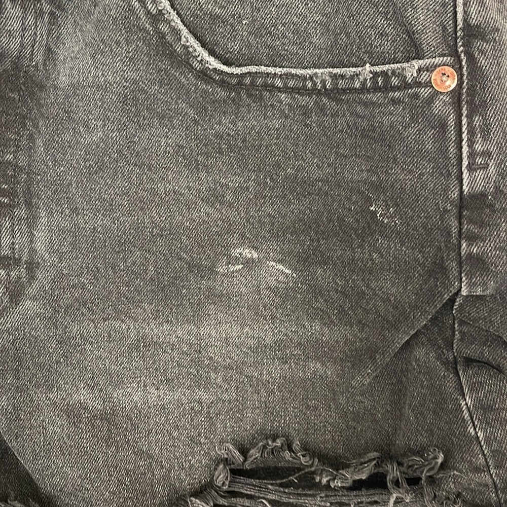 Zara black denim high-rise frayed shorts 4365/205 - Picture 4 of 7